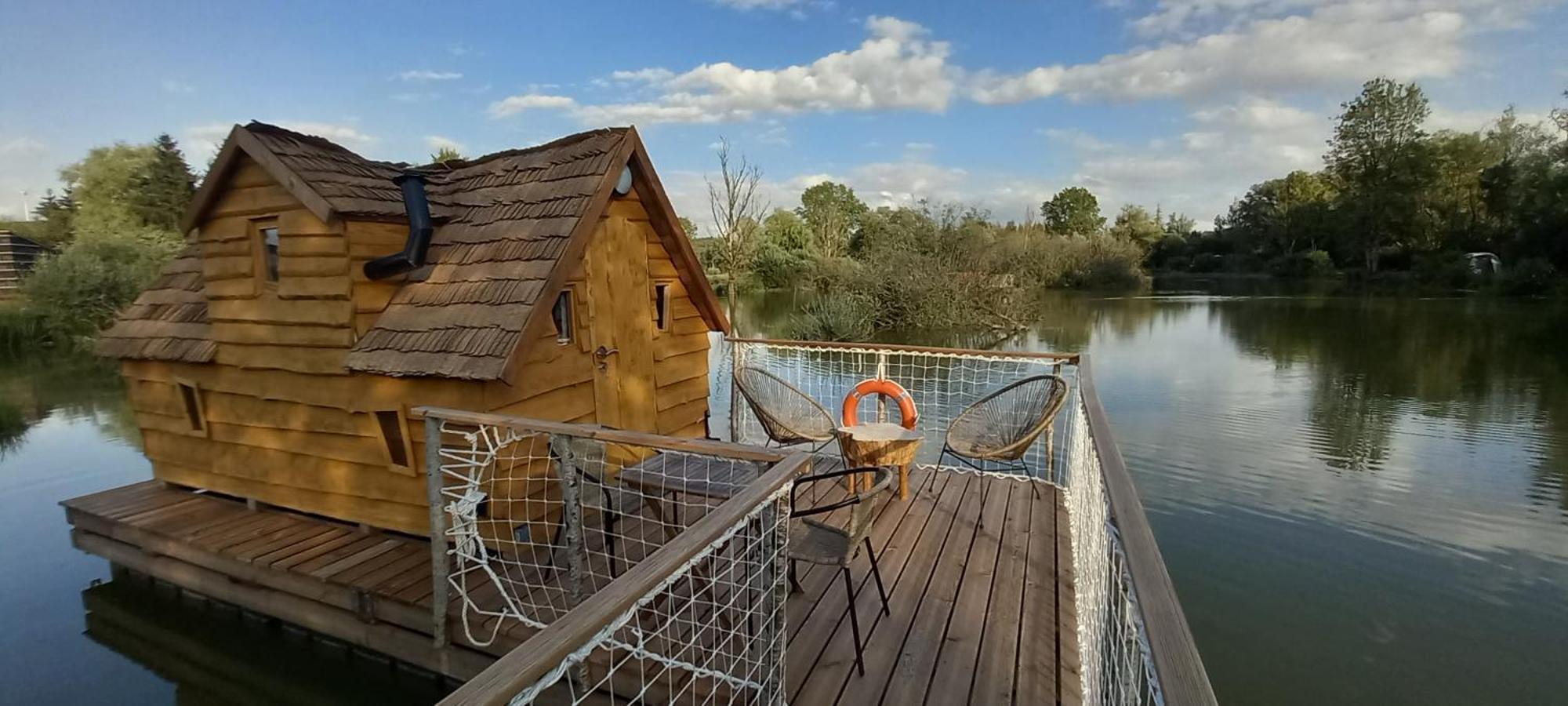 Les Cabanes Flottantes Givrauval Экстерьер фото